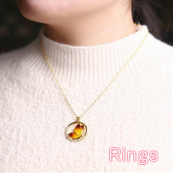 蝶モチーフネックレス