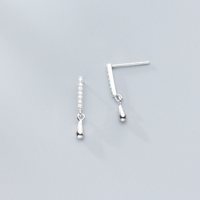 ピアス レディース Silver925 揺れる ゆらゆら シルバー スタッドピアス シンプル 大人 女性 20代 30代 40代 50代 60代 70代 フォーマル カジュアル 結婚式 アレルギー対応