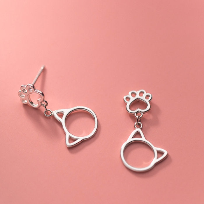 ピアス ねこ 猫 肉球 シンプル 軟骨 金属アレルギー シルバー 小さめ ミニ シルバー925 アレルギー対応 20G 仕事用 小さいピアス 極小ピアス つけっぱなしピアス シンプルピアス セカンドピアス 軟骨ピアス アレルギー対応ピアス 仕事