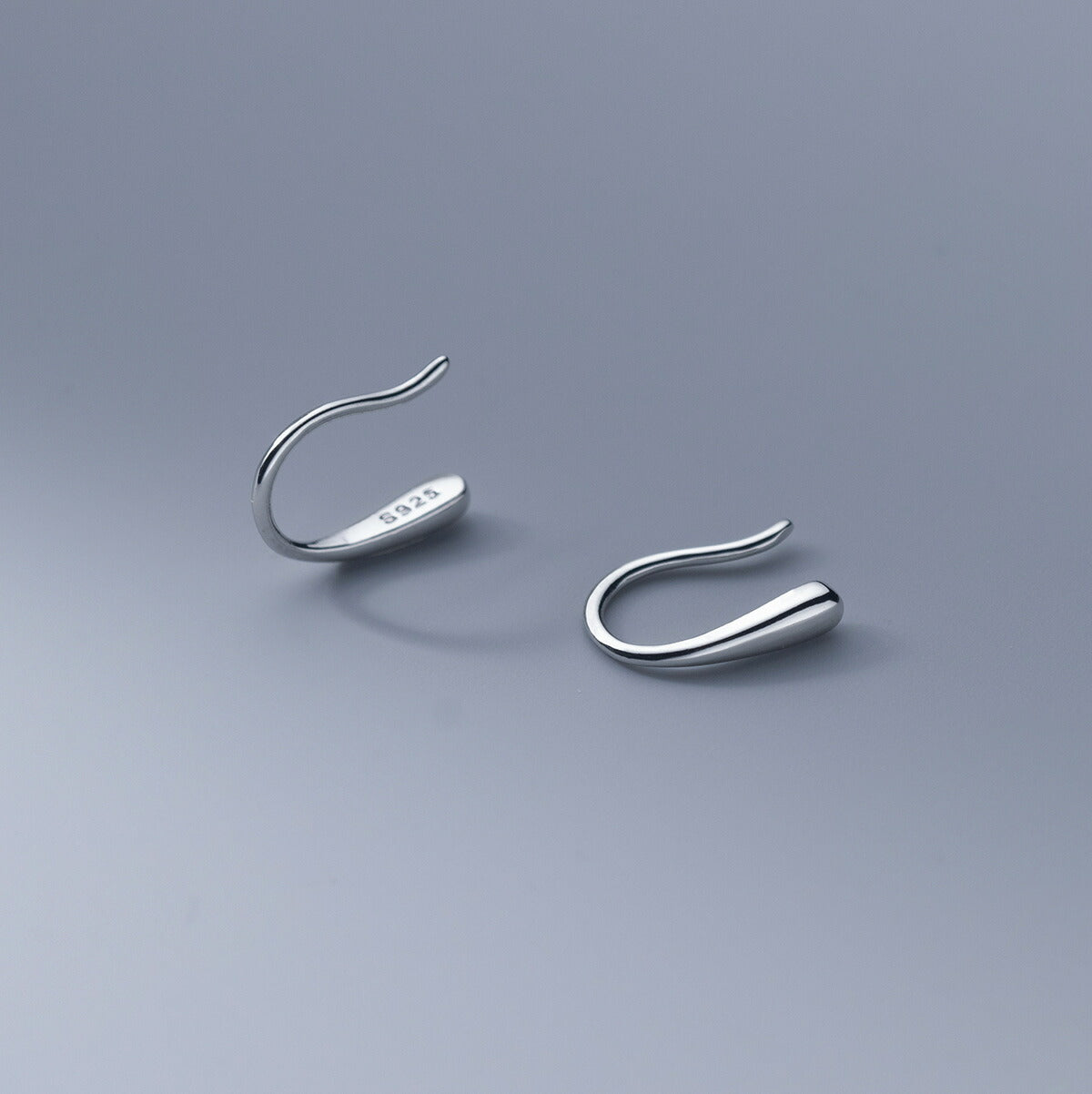 ピアス ドロップ 小さい フック シンプル ファーストピアス 金属アレルギー シルバー ミニ シルバー925 アレルギー対応 20G 仕事用 小さいピアス つけっぱなしピアス シンプルピアス セカンドピアス 軟骨ピアス アレルギー対応ピアス 仕事