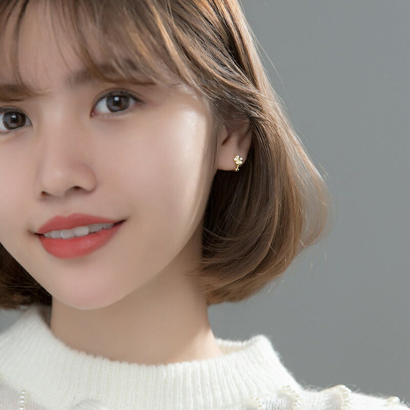 ピアス リング フラワー 花 1ピース つけっぱなし 小さい シンプル 軟骨 金属アレルギー シルバー 小さめ シルバー925 アレルギー対応 20G 仕事用 小さいピアス リングピアス つけっぱなしピアス シンプルピアス アレルギー対応ピアス