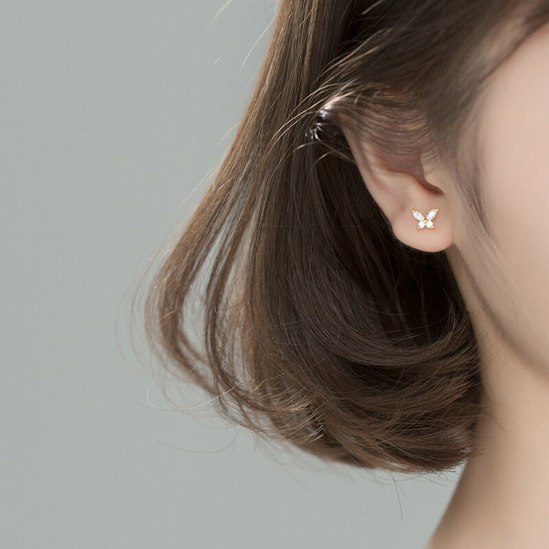 ピアス 蝶 ちょうちょ 小さい シンプル 軟骨 金属アレルギー シルバー 小さめ ミニ シルバー925 アレルギー対応 20G ちょうちょピアス 蝶ピアス つけっぱなしピアス シンプルピアス セカンドピアス 軟骨ピアス アレルギー対応ピアス 仕事