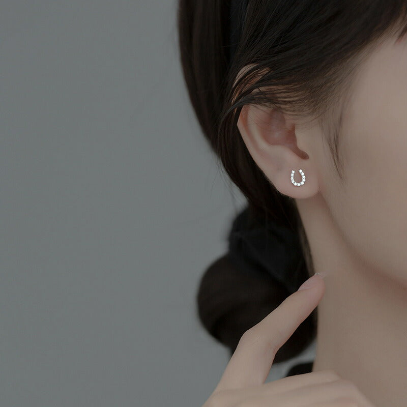 ピアス 馬蹄 小さい シンプル 軟骨 金属アレルギー シルバー 小さめ ミニ シルバー925 アレルギー対応 20G 仕事用 小さいピアス 馬蹄ピアス つけっぱなしピアス シンプルピアス セカンドピアス 軟骨ピアス アレルギー対応ピアス 仕事