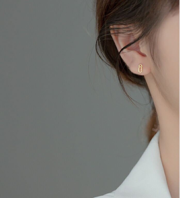 【クリップモチーフのかわいい文房具ピアス】 ピアス クリップ 小さい シンプル 軟骨 金属アレルギー シルバー 小さめ 20G 仕事用 小さいピアス クリップピアス つけっぱなしピアス シンプルピアス セカンドピアス 軟骨ピアス アレルギー対応ピアス 仕事