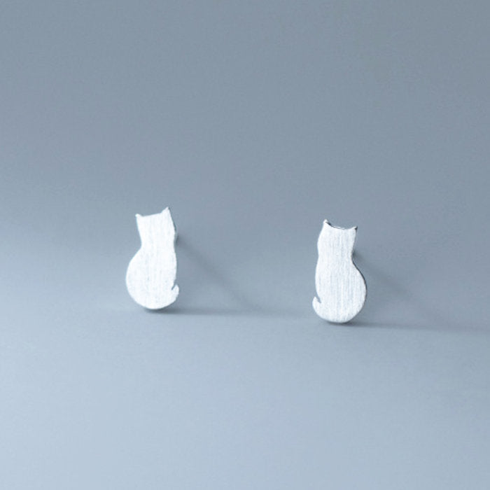 ピアス 猫 ねこ 小さい シンプル 軟骨 金属アレルギー シルバー 小さめ ミニ シルバー925 アレルギー対応 20G 仕事用 小さいピアス シンプルピアス セカンドピアス 軟骨ピアス 仕事