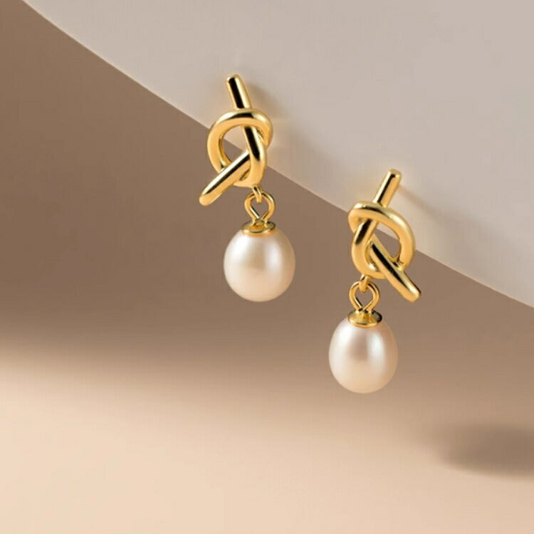 結びと雫のパールピアス 淡水パール ピアス 結び目 水滴 ドロップ シンプル シルバー ゴールド レディース 女性 かわいい 水