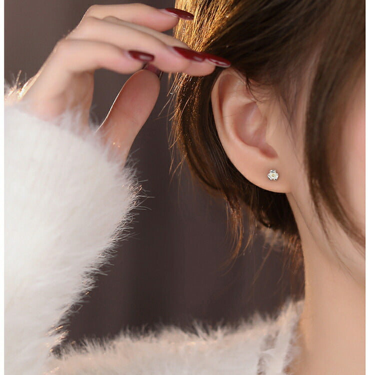 【小さなお花のシルバーピアス】 シルバー925 ピアス シンプル 小さい 咲き始め お花 フラワー 花 シンプルピアス 小さいピアス 金属アレルギー対応