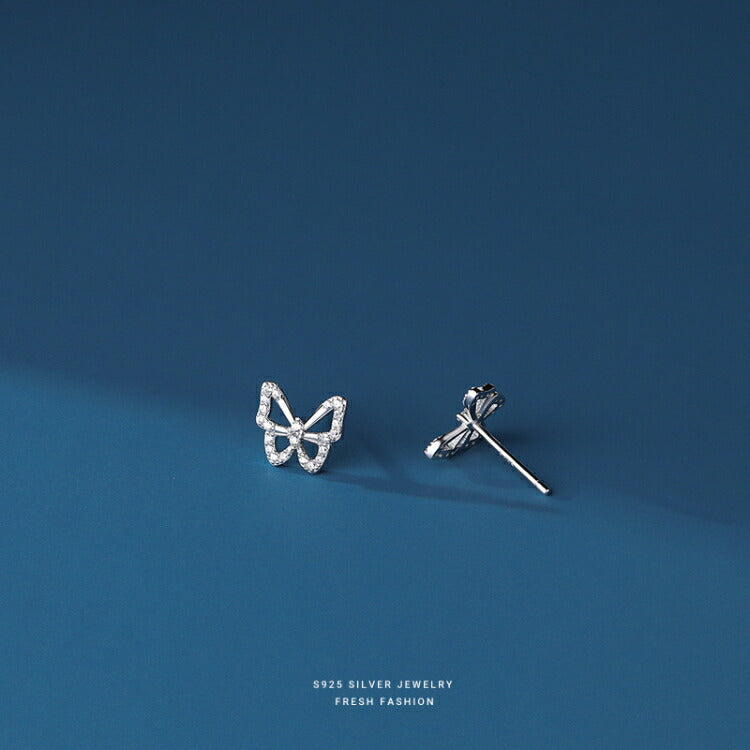 【キュービックジルコニアの蝶々ピアス】 シルバー925 ピアス キュービックジルコニア シンプル 蝶々 蝶 ちょうちょう シルバー かわいい ちょうちょ バタフライ 金属アレルギー対応