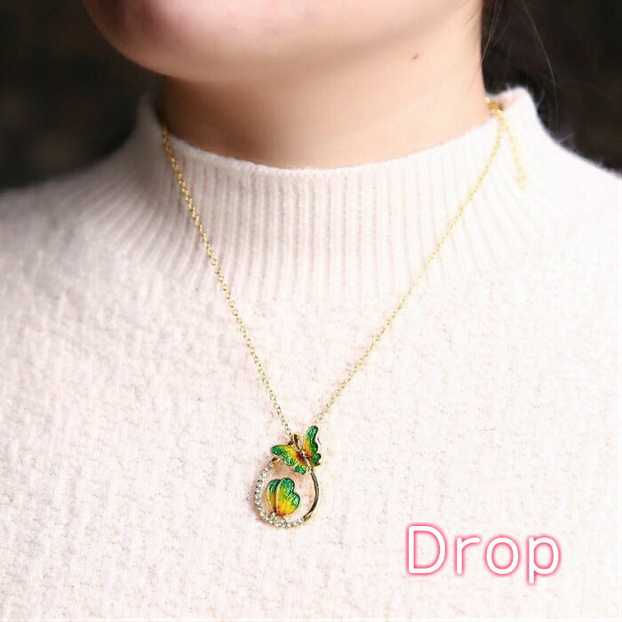 蝶モチーフネックレス