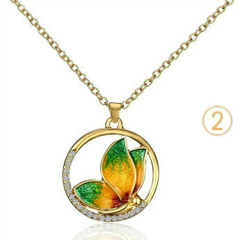 蝶モチーフネックレス