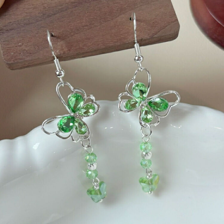 蝶モチーフピアス　エメラルドグリーンストーン　20G