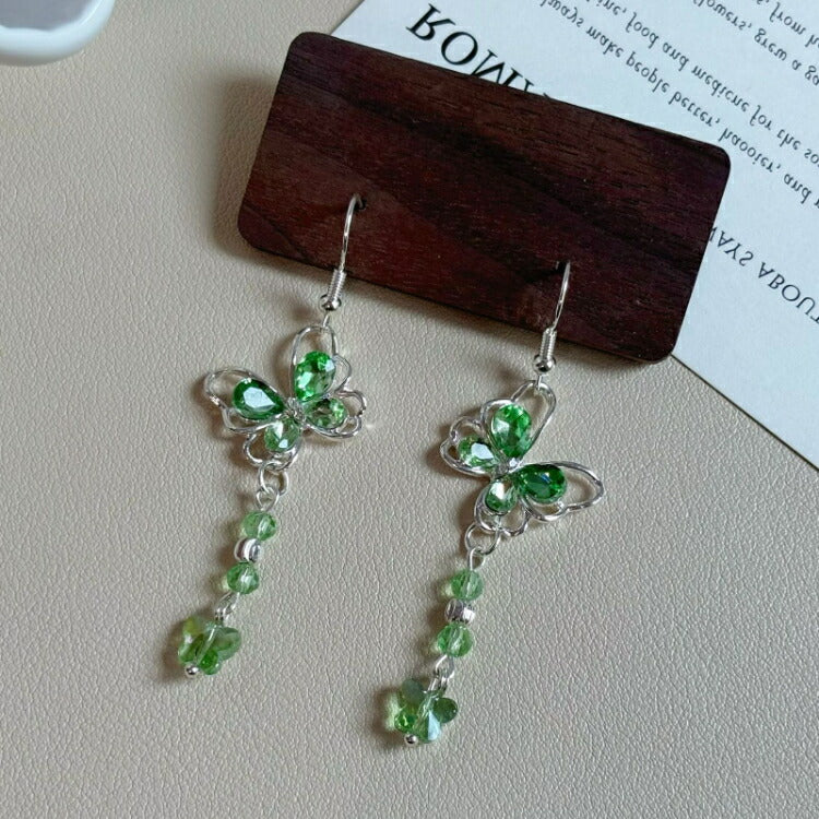 蝶モチーフピアス　エメラルドグリーンストーン　20G