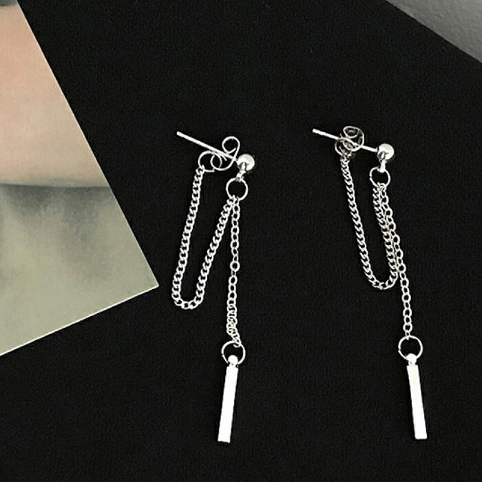 ダブルチェーンピアス