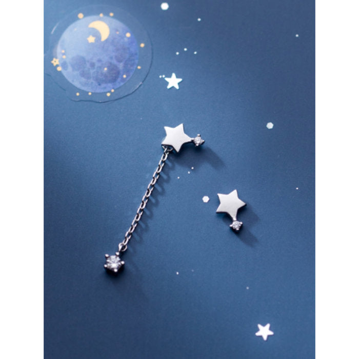星 揺れる ピアス ぶら下がり 金属アレルギー対応 痒くならない スターピアス Silver925 シンプル お星さま 左右非対称 レディース ぶらぶら ゆらゆら 片耳 両耳 セカンドピアス アレルギー 金属アレルギー シルバー