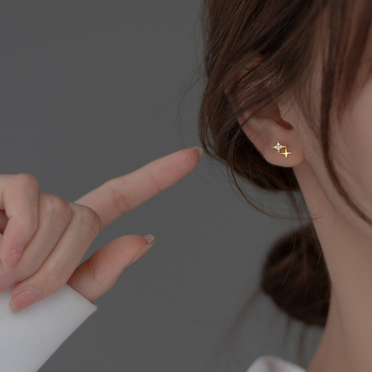 ピアス 星 スター 宇宙 シンプル 軟骨 金属アレルギー シルバー 小さめ ミニ シルバー925 アレルギー対応 20G 仕事用 小さいピアス 極小ピアス つけっぱなしピアス シンプルピアス セカンドピアス 軟骨ピアス アレルギー対応ピアス 仕事