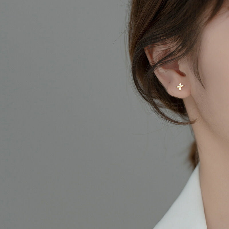 ピアス クロス つけっぱなし 小さい シンプル 軟骨 金属アレルギー シルバー 小さめ ミニ シルバー925 アレルギー対応 20G 仕事用 小さいピアス つけっぱなしピアス シンプルピアス セカンドピアス 軟骨ピアス アレルギー対応ピアス 仕事