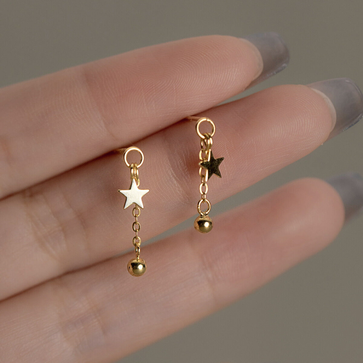 ピアス 星 スター 小さい 揺れる シンプル 軟骨 金属アレルギー シルバー 小さめ ミニ シルバー925 アレルギー対応 20G 仕事用 小さいピアス 星ピアス スターピアス シンプルピアス セカンドピアス 軟骨ピアス アレルギー対応ピアス 仕事