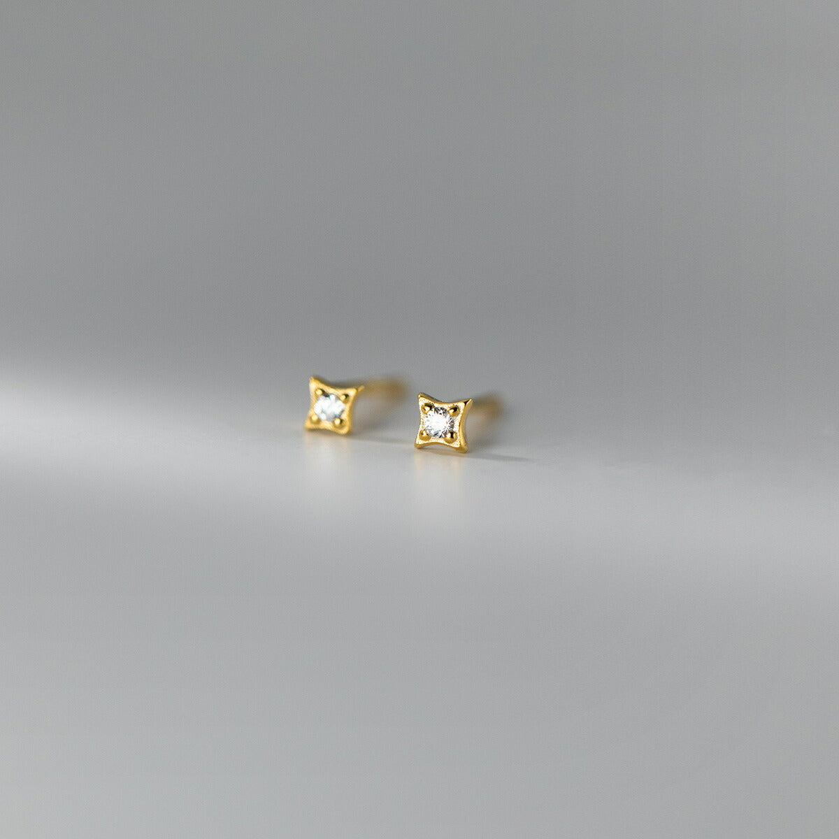 ピアス つけっぱなし 小さい 極小 シンプル 軟骨 金属アレルギー シルバー 小さめ ミニ シルバー925 アレルギー対応 20G 仕事用 小さいピアス 極小ピアス つけっぱなしピアス シンプルピアス セカンドピアス 軟骨ピアス 仕事