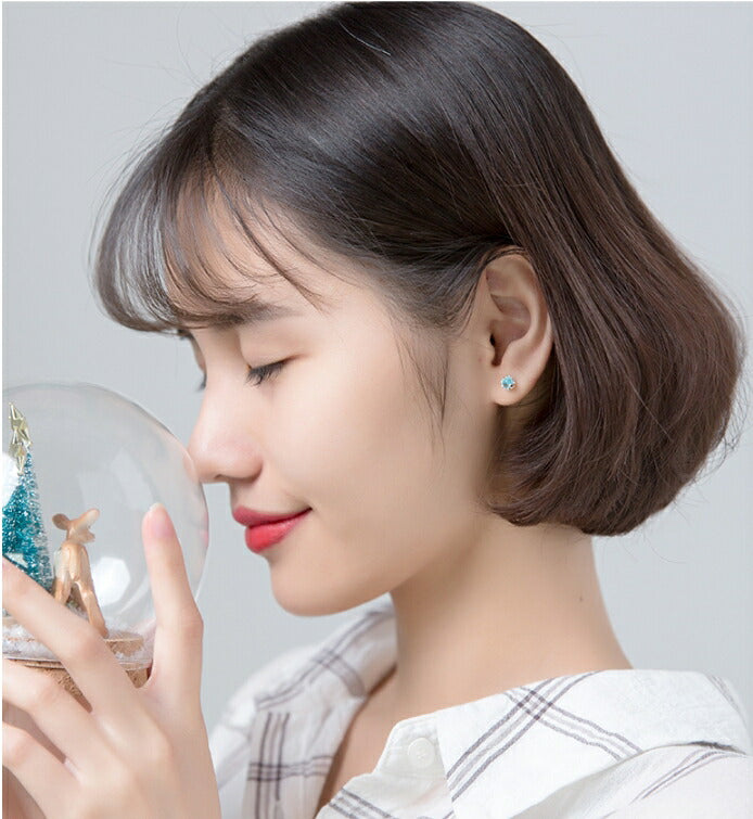 ピアス 人工 ブルークリスタル シンプル 軟骨 金属アレルギー シルバー 小さめ ミニ シルバー925 アレルギー対応 20G 仕事用 小さいピアス クリスタルピアス つけっぱなしピアス シンプルピアス セカンドピアス アレルギー対応ピアス 仕事