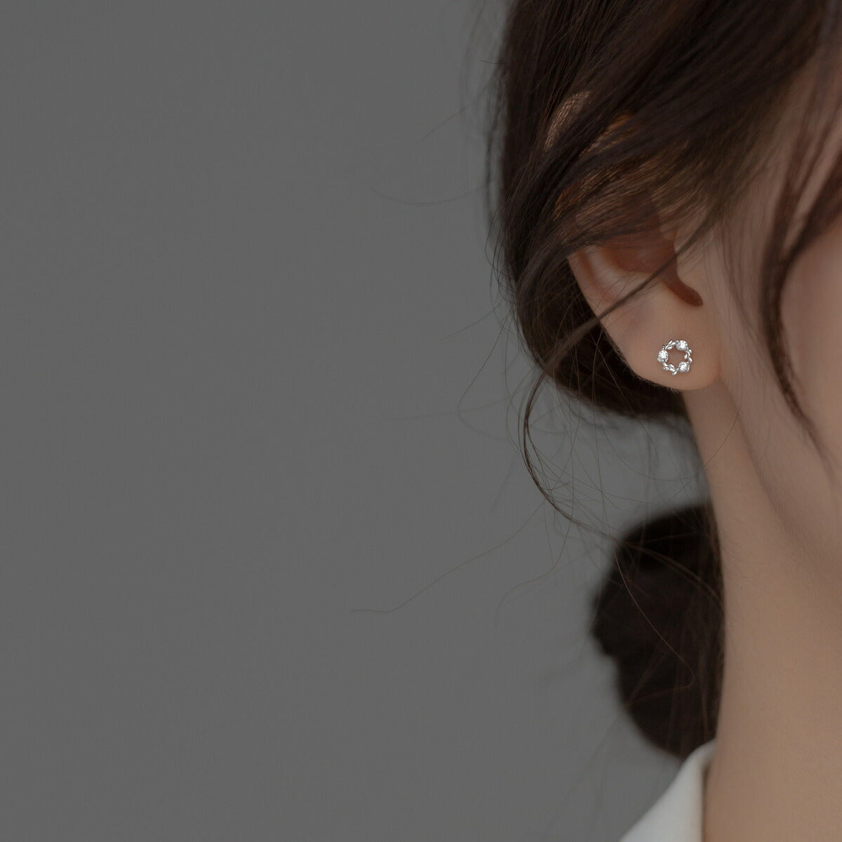 ピアス 花 草 冠 シンプル 花冠 金属アレルギー シルバー 小さめ ミニ シルバー925 アレルギー対応 20G 仕事用 小さいピアス 花ピアス 草ピアス シンプルピアス セカンドピアス 軟骨ピアス アレルギー対応ピアス 仕事