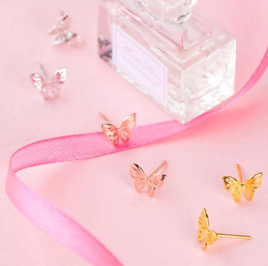 ピアス つけっぱなし 蝶々 ちょうちょ シンプル 軟骨 金属アレルギー シルバー 小さめ ミニ シルバー925 アレルギー対応 20G 仕事用 小さいピアス 極小ピアス つけっぱなしピアス シンプルピアス アレルギー対応ピアス 仕事