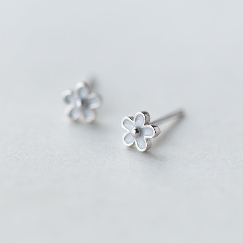 ピアス フラワー 花 ブラック ホワイト シンプル 軟骨 金属アレルギー シルバー 小さめ ミニ シルバー925 アレルギー対応 20G 小さいピアス フラワーピアス 花ピアス シンプルピアス セカンドピアス 軟骨ピアス アレルギー対応ピアス 仕事