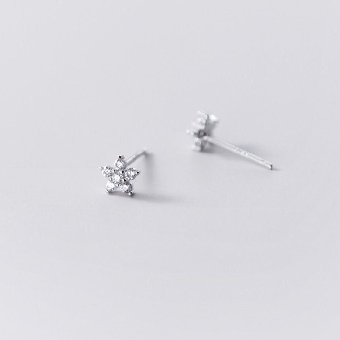 ピアス 花 フラワー キュービックジルコニア 小さい シンプル 軟骨 金属アレルギー シルバー 小さめ ミニ シルバー925 アレルギー対応 20G 仕事用 小さいピアス シンプルピアス セカンドピアス 軟骨ピアス 仕事
