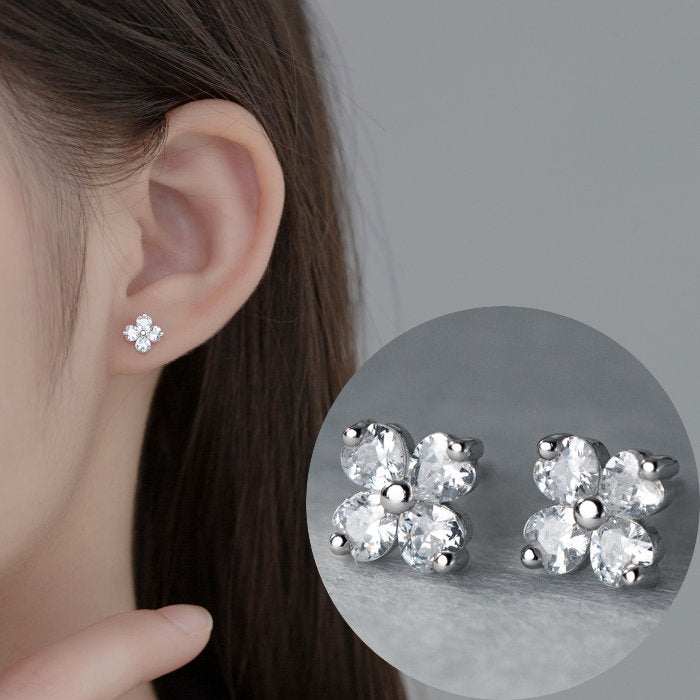 ピアス クローバー 四葉 花 シンプル 軟骨 金属アレルギー シルバー 小さめ ミニ シルバー925 アレルギー対応 20G 仕事用 小さいピアス シンプルピアス セカンドピアス 軟骨ピアス 仕事