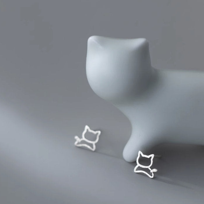 ピアス 猫 ねこ 小さい シンプル 軟骨 金属アレルギー シルバー 小さめ ミニ シルバー925 アレルギー対応 20G 仕事用 小さいピアス シンプルピアス セカンドピアス 軟骨ピアス 仕事