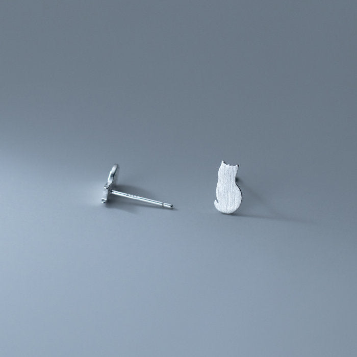 ピアス 猫 ねこ 小さい シンプル 軟骨 金属アレルギー シルバー 小さめ ミニ シルバー925 アレルギー対応 20G 仕事用 小さいピアス シンプルピアス セカンドピアス 軟骨ピアス 仕事
