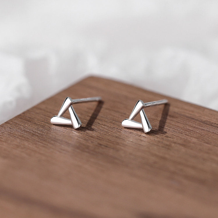 トライアングルピアス スクエアピアス シルバー999 小さいピアス 三角 四角 アレルギー対応 小さい ミニ シルバー レディース メンズ 女性 男性 両耳 かわいい シンプル