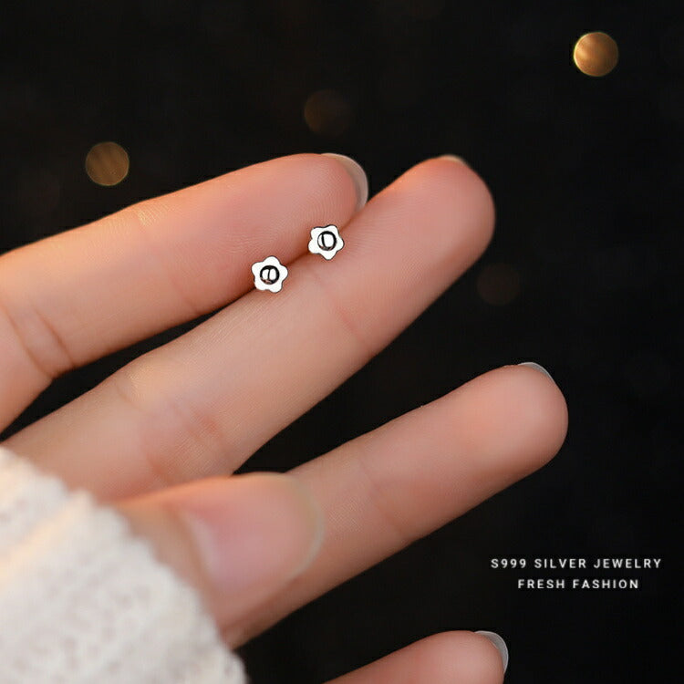 小さいお花のシルバーピアス Silver999 20G お花 フラワー ピアス 小さい ミニ 3.5mm かわいい シルバー 女性 レディース ミニピアス 小さいピアス かわいいピアス