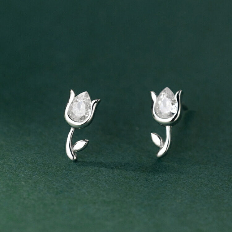 一粒ストーンのチューリップピアス シルバー925 アレルギー対応 一輪 花 フラワー ピアス シンプル キュービックジルコニア レディース 女性 チューリップ