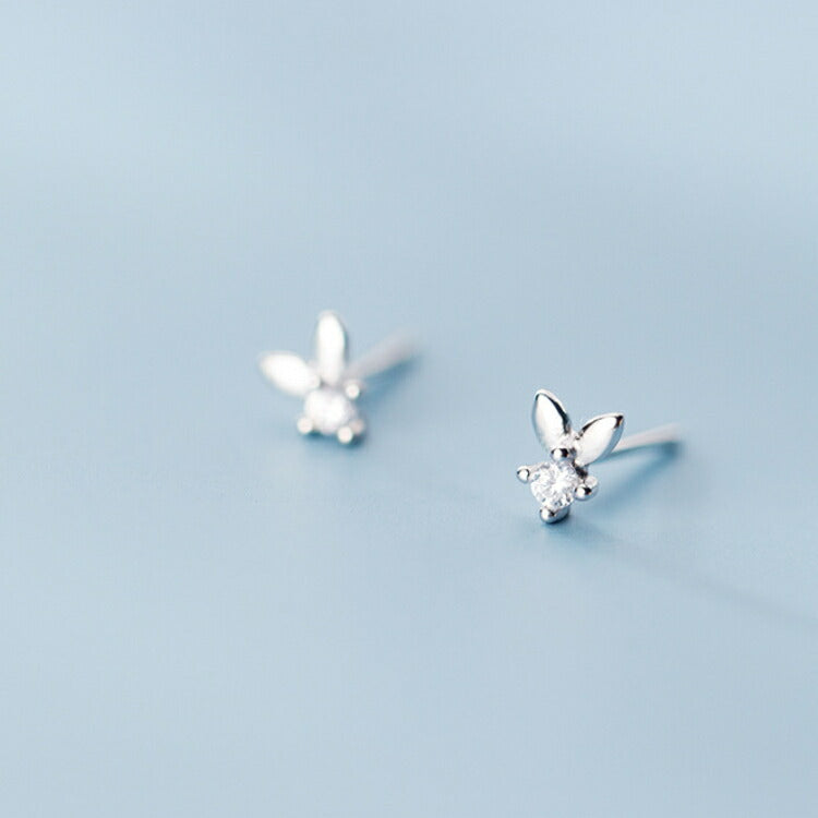 【一粒ストーンのうさぎピアス】 キュービックジルコニア シルバー925 ピアス アレルギー対応 シルバー ゴールド うさぎ 兎 ラビット 小さい シンプル ミニ