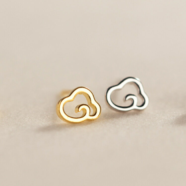 【もこもこ雲のシルバーピアス】 シルバー925 ピアス アレルギー対応 シルバー ゴールド 雲 シンプル 天体 曇り 空