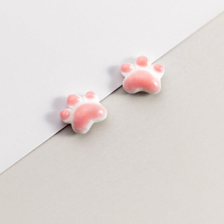 【ぷっくりかわいい肉球ピアス】 シルバー925ポスト ピアス 肉球 猫 かわいい 小さい シンプル 金属アレルギー対応 スタッドピアス ピンク ホワイト シルバー