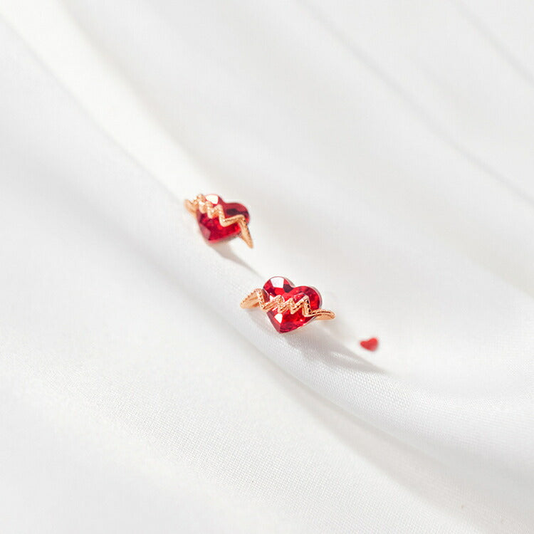 【電撃ハートのピアス】 キュービックジルコニア シルバー925芯 ピアス シルバー ローズ 金属アレルギー対応 レディース ハート 女性 可愛い びりびり 電撃