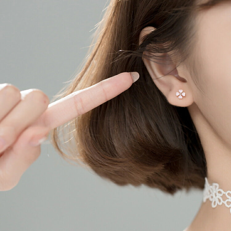 【ピンクの四つ葉のクローバーピアス】 シルバー925 ピアス 金属アレルギー対応 シルバー ローズ 四葉のクローバー ピンク クローバー 幸せを呼ぶ よつ葉