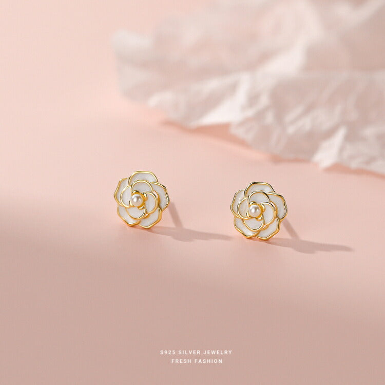 【カメリアの一粒パールピアス】 シルバー925 淡水パール ピアス フラワー 花 カメリア サザンカ 山茶花 椿 ツバキ 金属アレルギー対応 レディース 女性 お花 ホワイト ゴールド シルバー