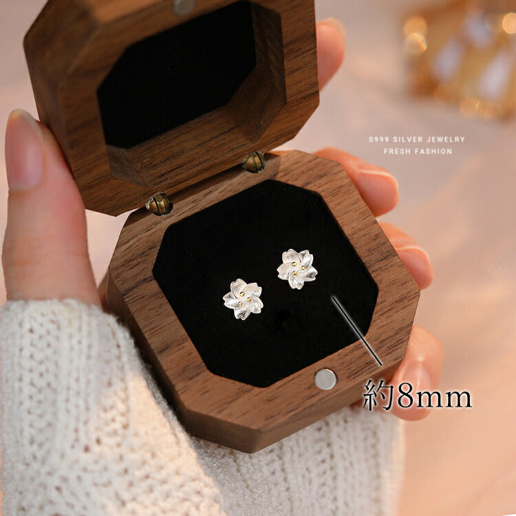 【桜モチーフのシルバーピアス】 シルバー999 金属アレルギー対応 ピアス 桜 さくら チェリーブロッサム シルバー レディース 女性 春 デザイン シンプル