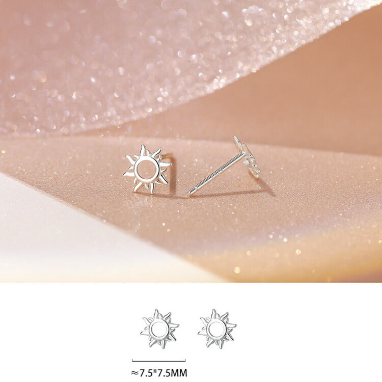 【太陽モチーフのシルバーピアス】 シルバー925 ピアス 太陽 サン 宇宙 天体 晴れ シルバー 金属アレルギー対応 面白い 変わり シンプル モチーフ