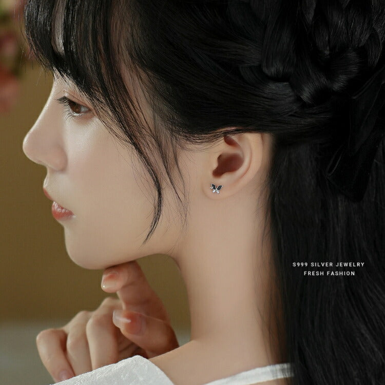 【ブラックアゲートとホワイトシェルの蝶々ピアス】 シルバー999 ピアス ブラックアゲート 黒瑪瑙 ホワイトシェル 白貝 キュービックジルコニア シンプル 蝶々 蝶 ちょうちょ