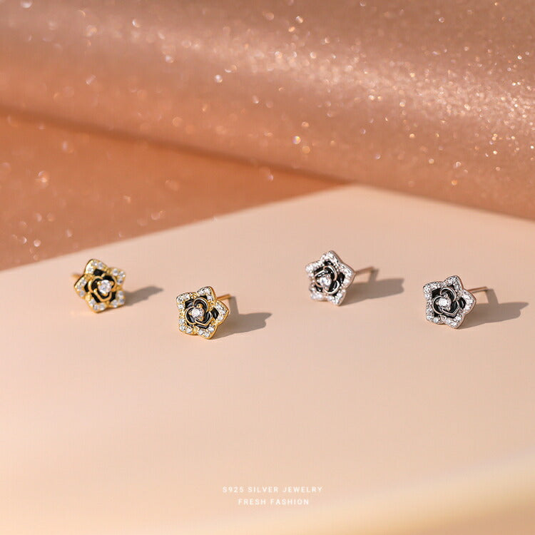 【カメリアモチーフのフラワーピアス】 シルバー925 ピアス シンプル キュービックジルコニア カメリア 山茶花 ツバキ 金属アレルギー対応 花 フラワー
