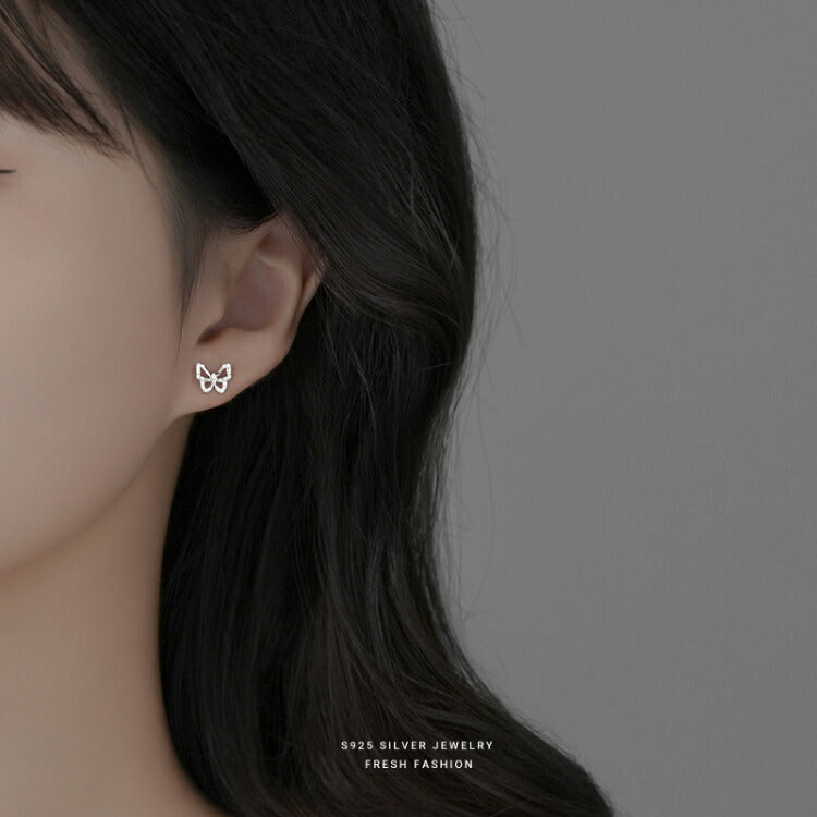 【キュービックジルコニアの蝶々ピアス】 シルバー925 ピアス キュービックジルコニア シンプル 蝶々 蝶 ちょうちょう シルバー かわいい ちょうちょ バタフライ 金属アレルギー対応