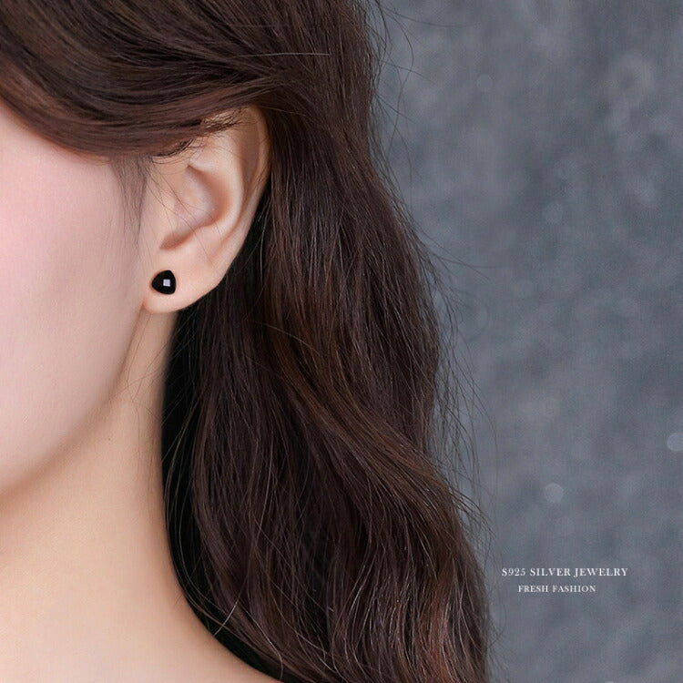 【ブラックキュービックジルコニアピアス】 シルバー925 ピアス ブラック キュービックジルコニア 金属アレルギー対応 一粒ジュエリー かわいい 黒 ブラックストーン