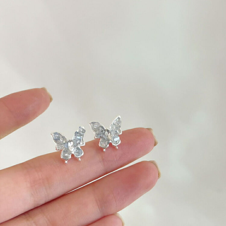 【シルバーグリーンブルーから選べるクリスタル蝶々ピアス】 ちょうちょ ピアス シルバー グリーン ブルー 20G ペア レディース 女性